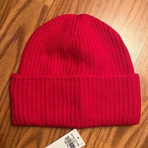 New in bag hot pink fuschia Abercrombie & fitch beanie hat